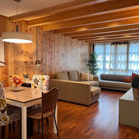 דירות Luxury House Valencia D'Aneu מראה חיצוני תמונה