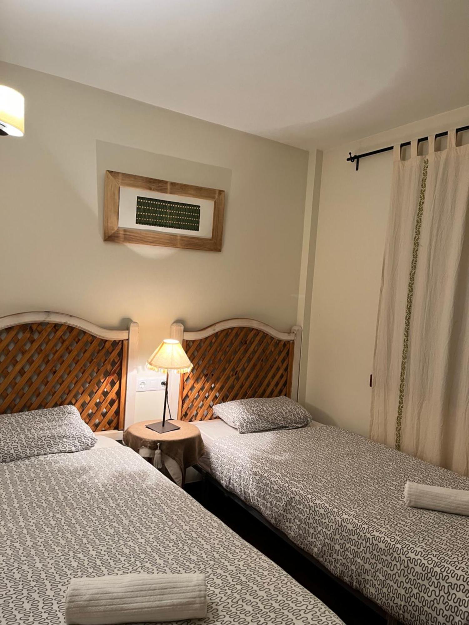דירות Luxury House Valencia D'Aneu מראה חיצוני תמונה