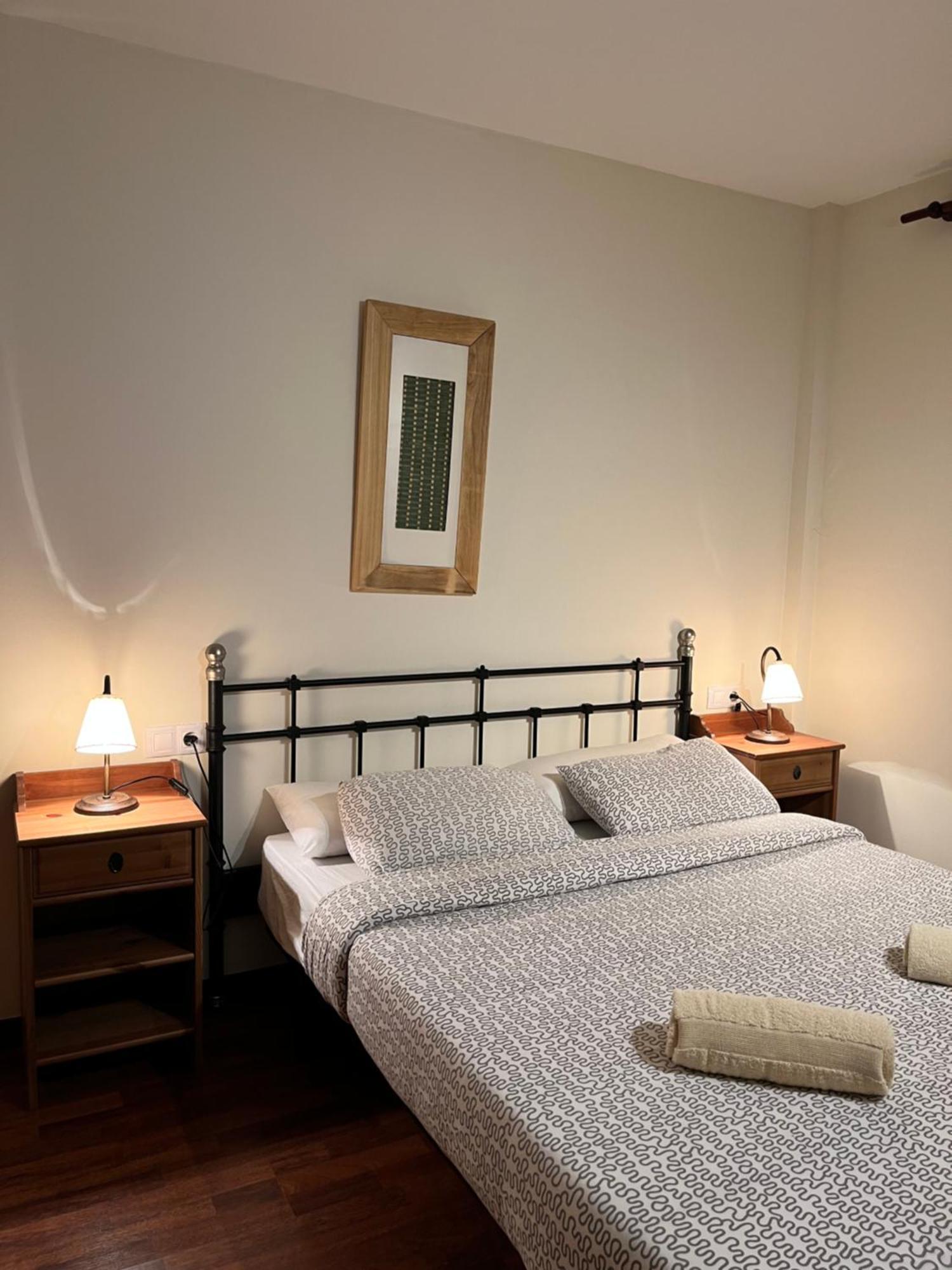 דירות Luxury House Valencia D'Aneu מראה חיצוני תמונה