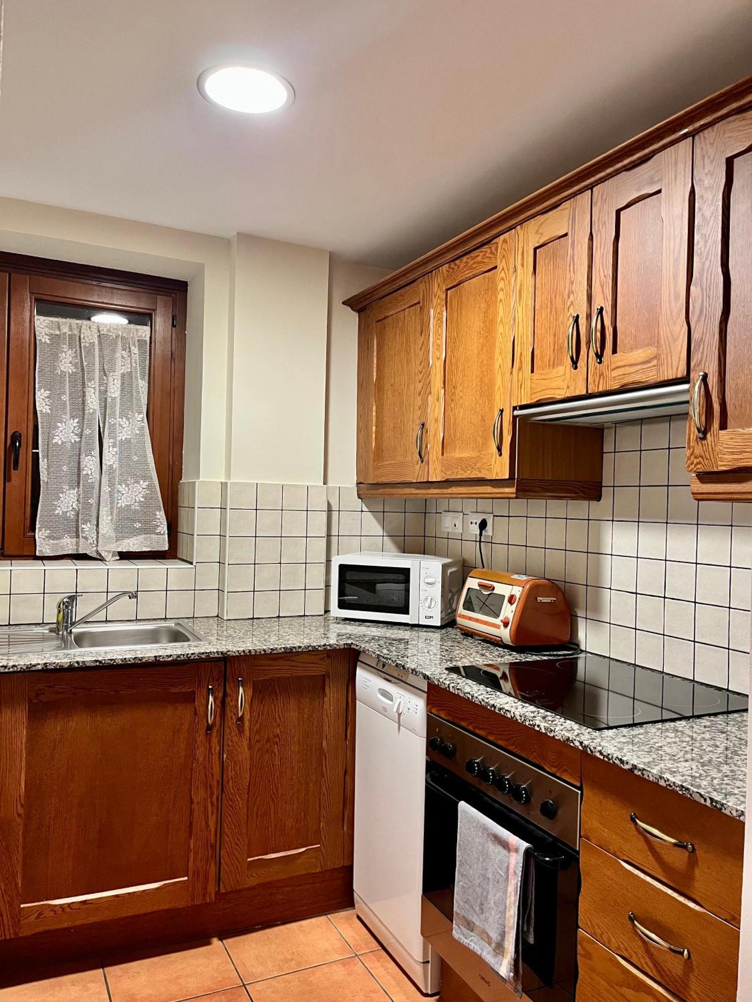 דירות Luxury House Valencia D'Aneu מראה חיצוני תמונה