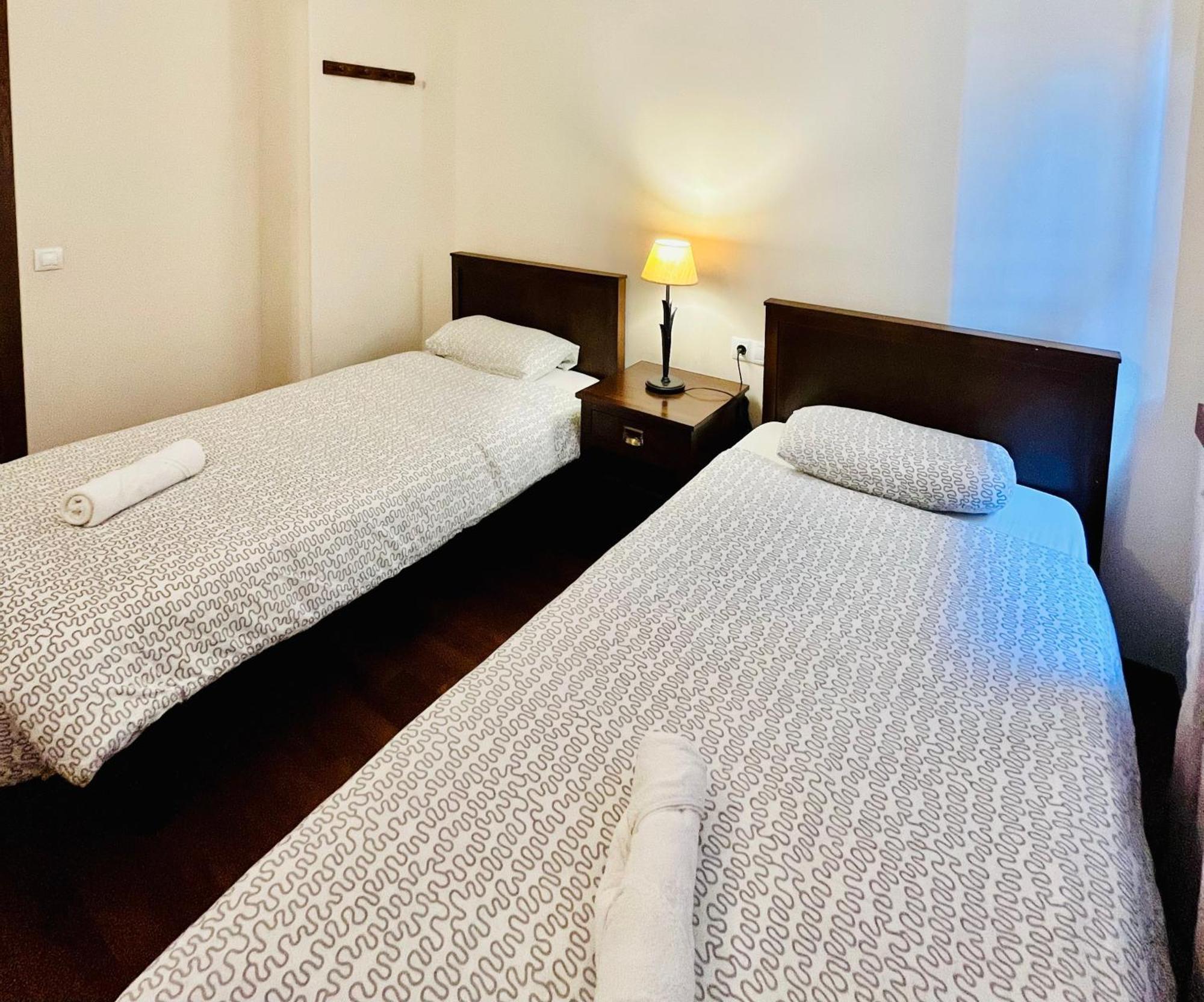 דירות Luxury House Valencia D'Aneu מראה חיצוני תמונה