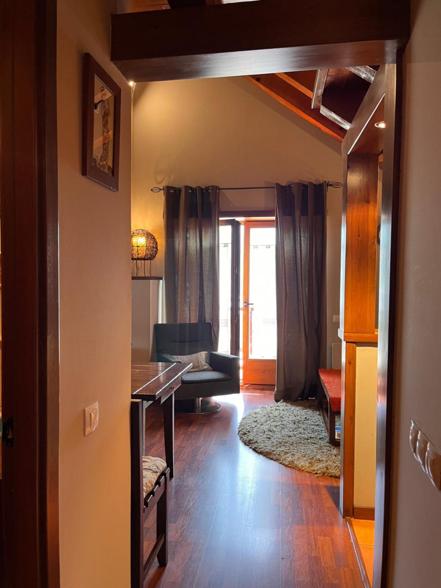 דירות Luxury House Valencia D'Aneu מראה חיצוני תמונה