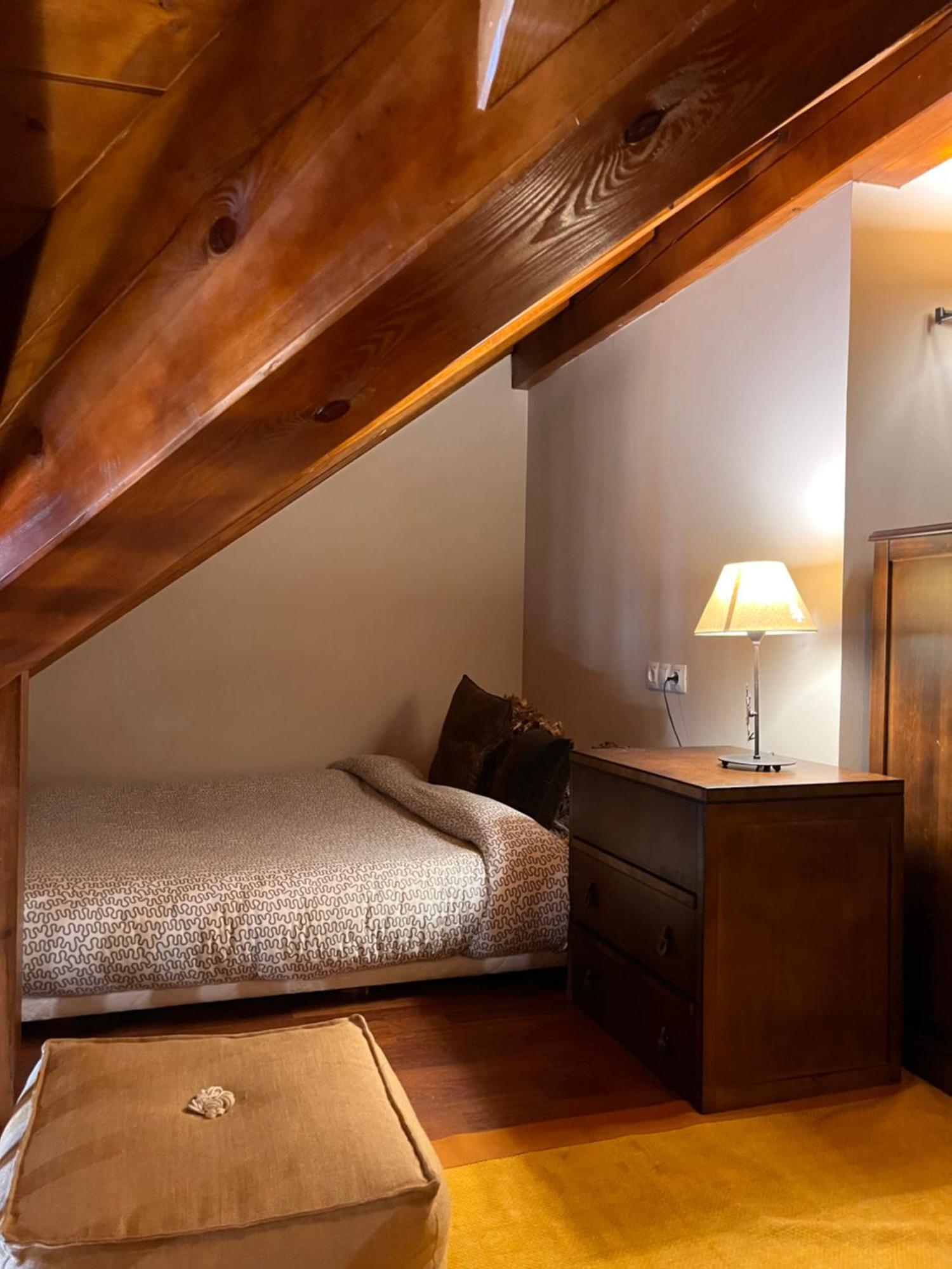 דירות Luxury House Valencia D'Aneu מראה חיצוני תמונה