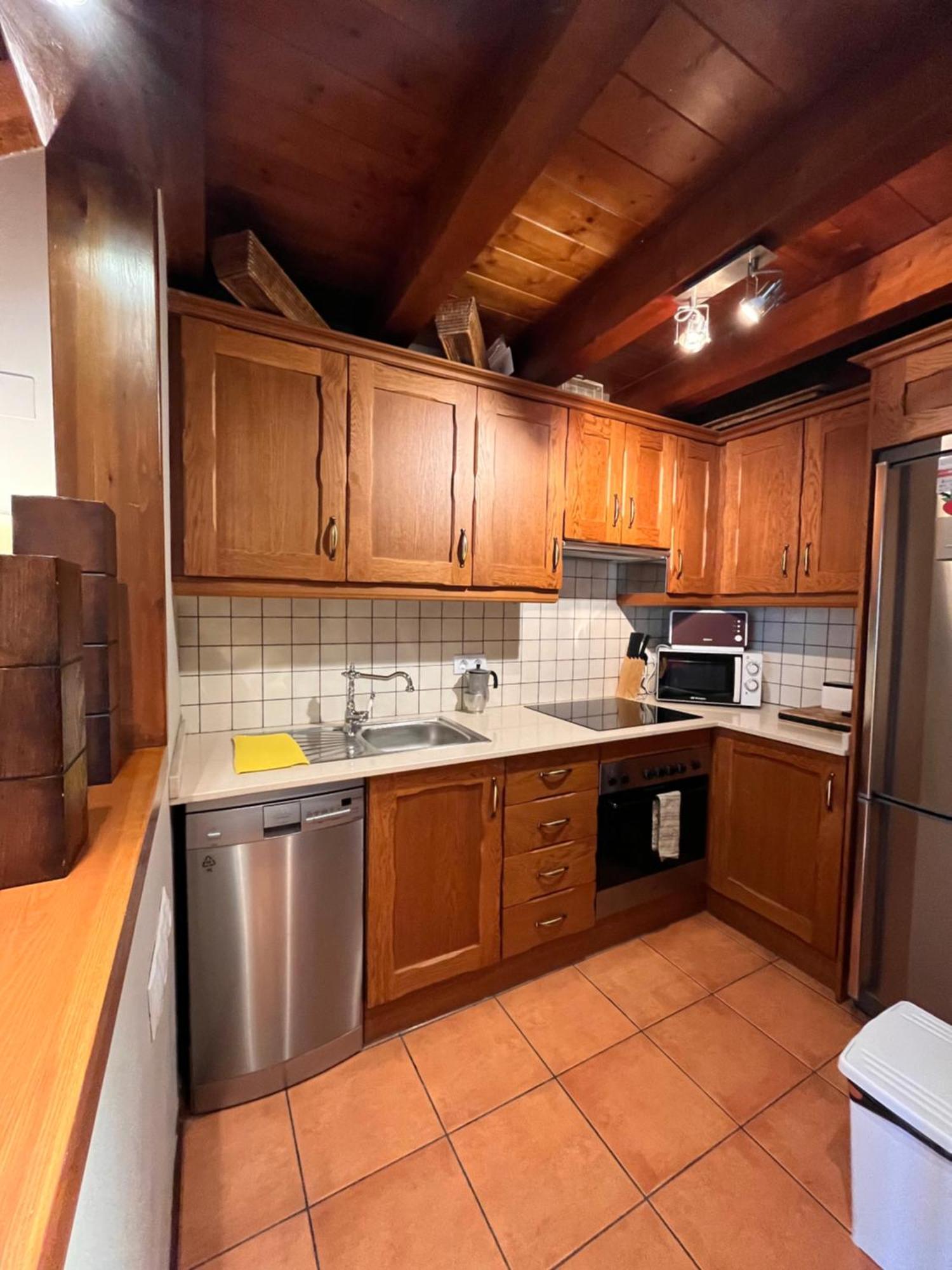 דירות Luxury House Valencia D'Aneu מראה חיצוני תמונה